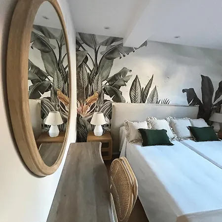 Live Apartment *